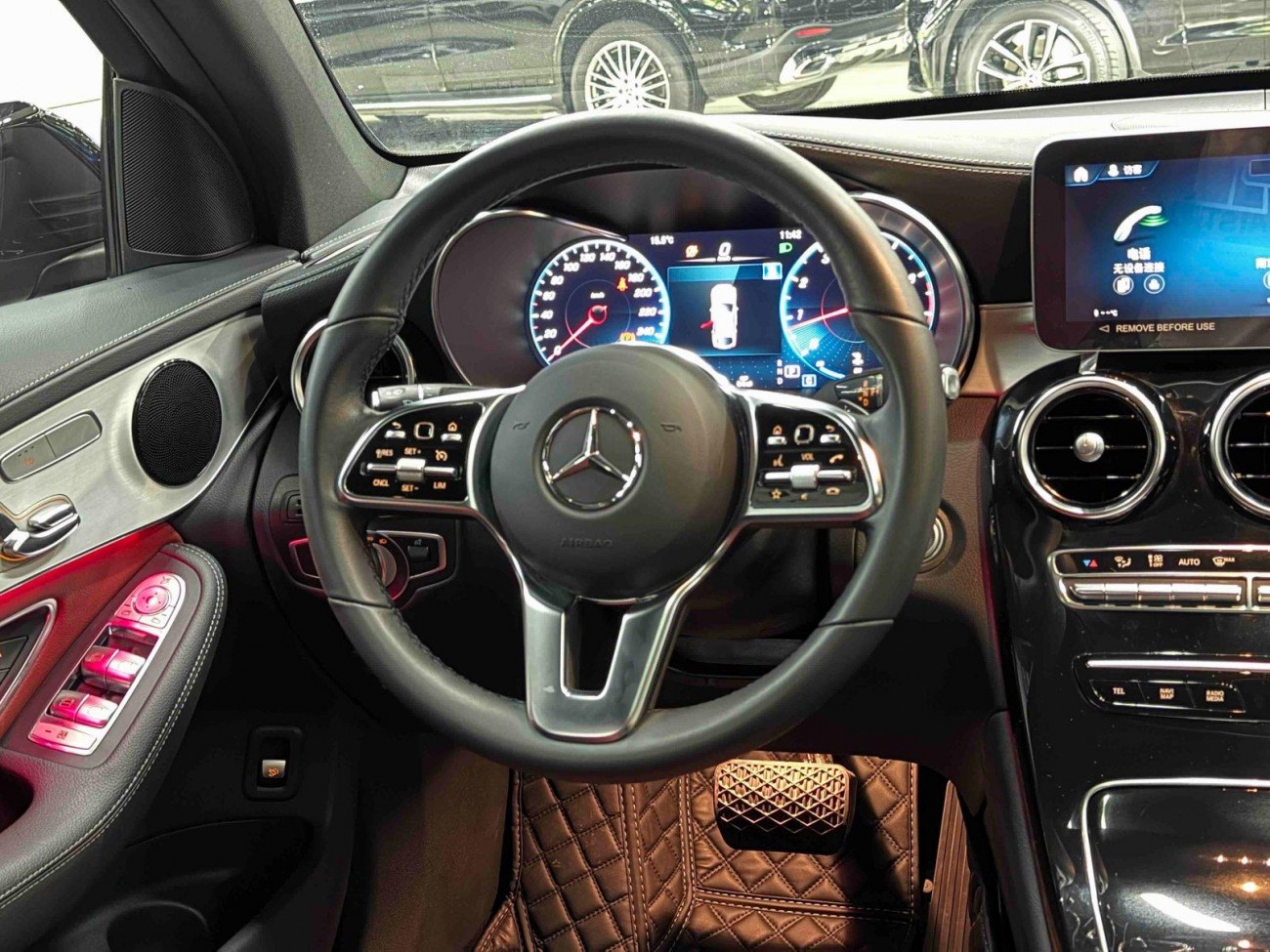 Mercedes-Benz GLC 260 4MATIC 2023