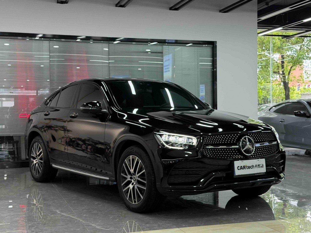 Mercedes-Benz GLC 260 4MATIC 2023
