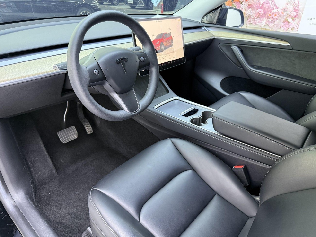 Tesla Model Y 2023