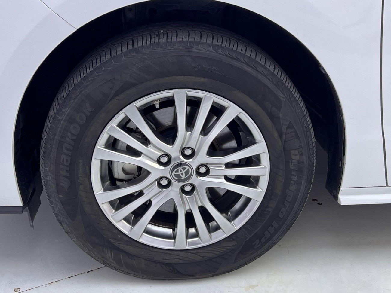 Toyota Sienna 2023