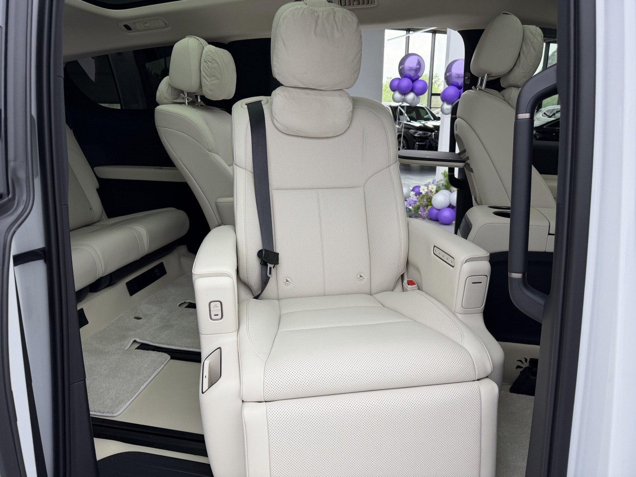 Li Auto MEGA 2025