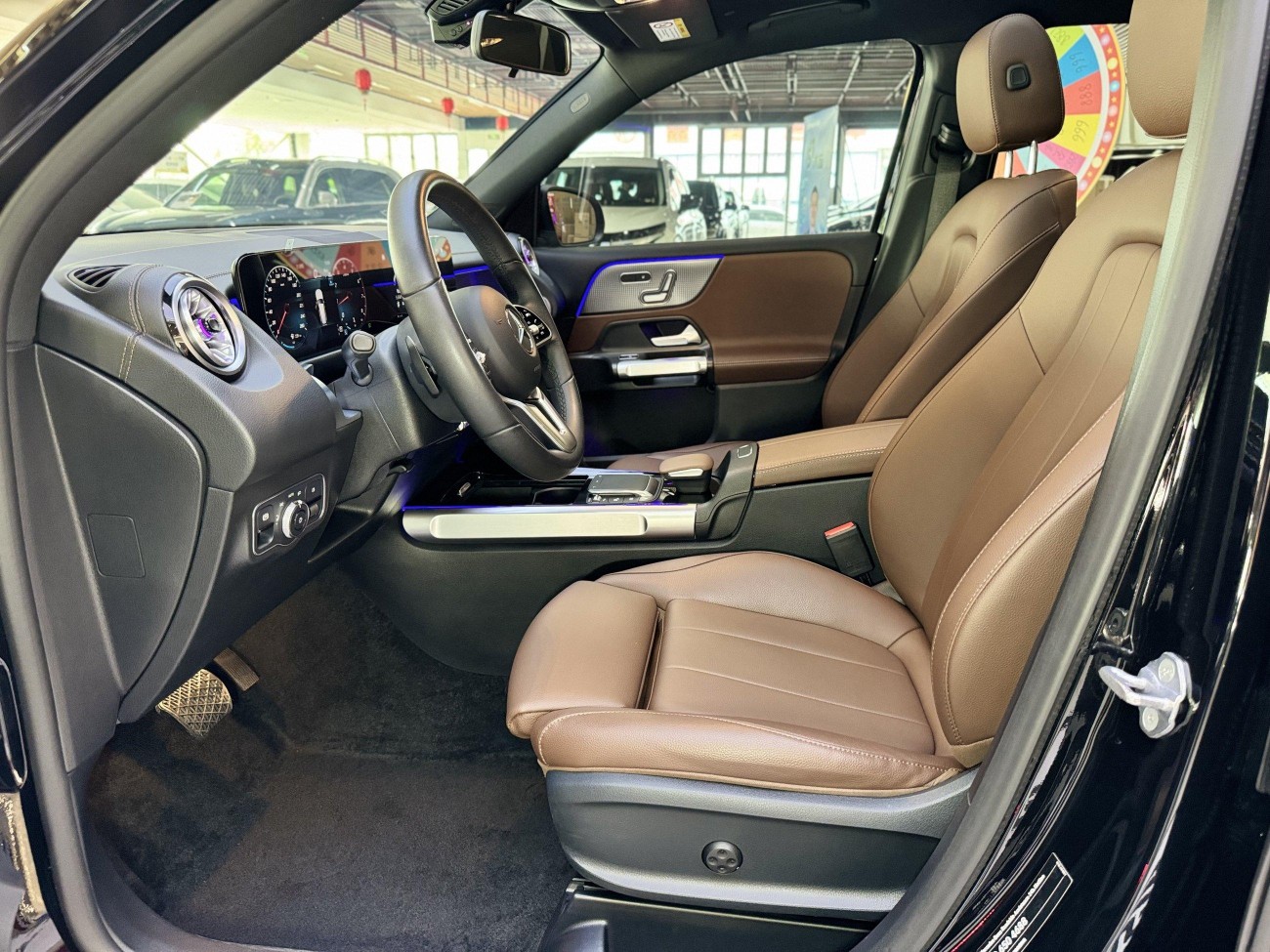 Mercedes-Benz GLB 2023