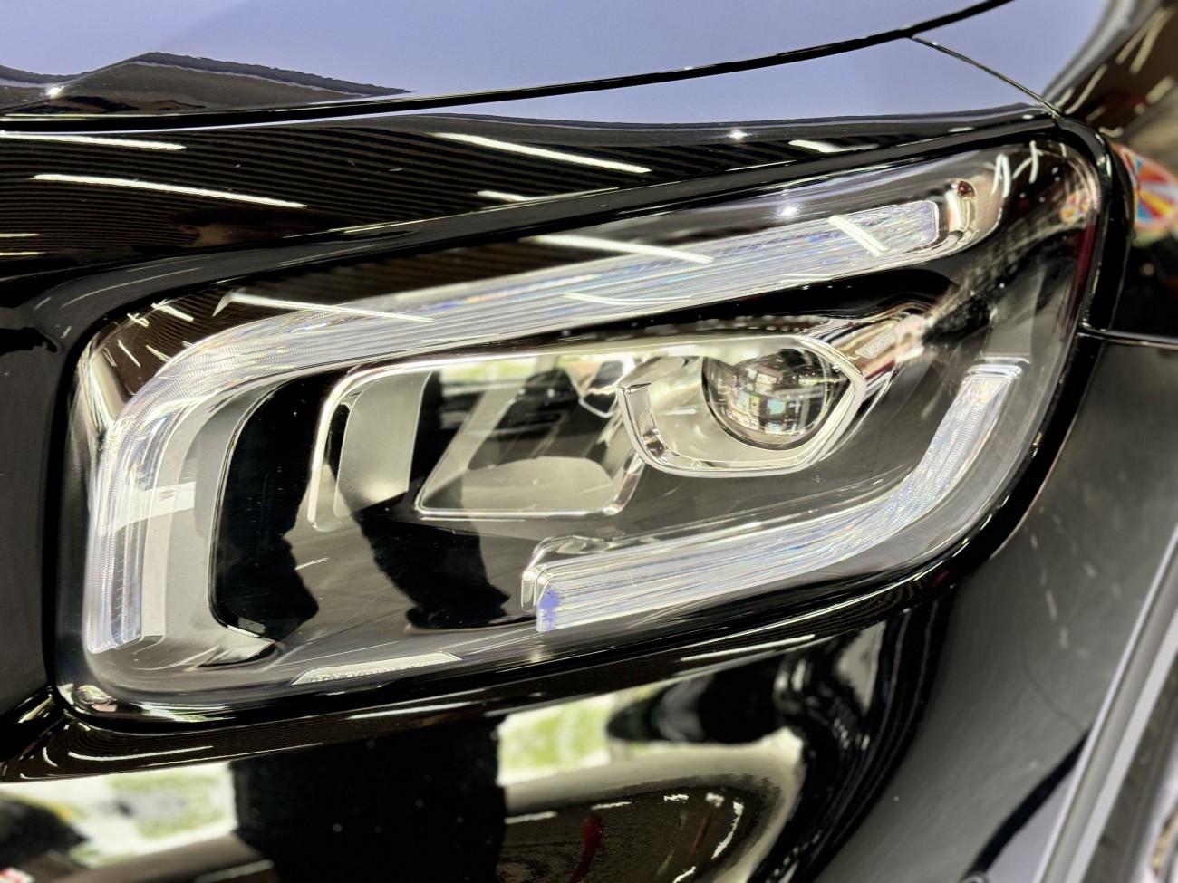 Mercedes-Benz GLB 2023
