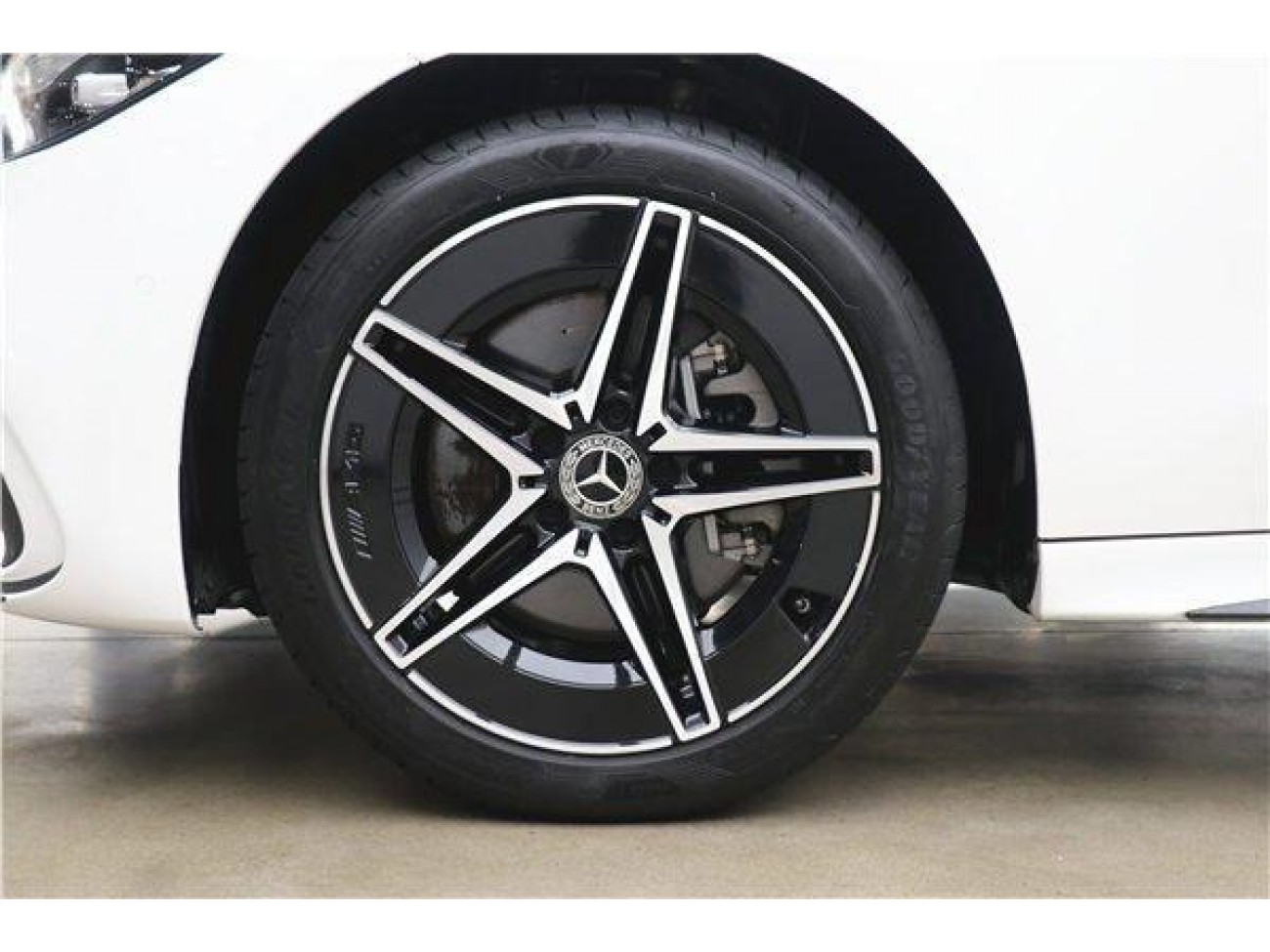 Mercedes-Benz C 260 L 2023