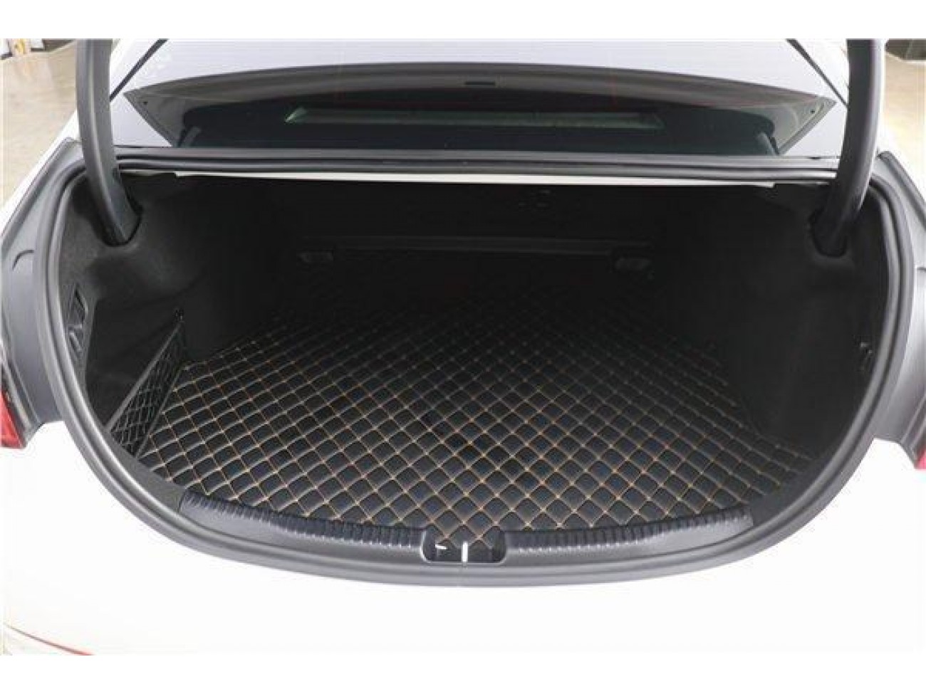Mercedes-Benz C 260 L 2023