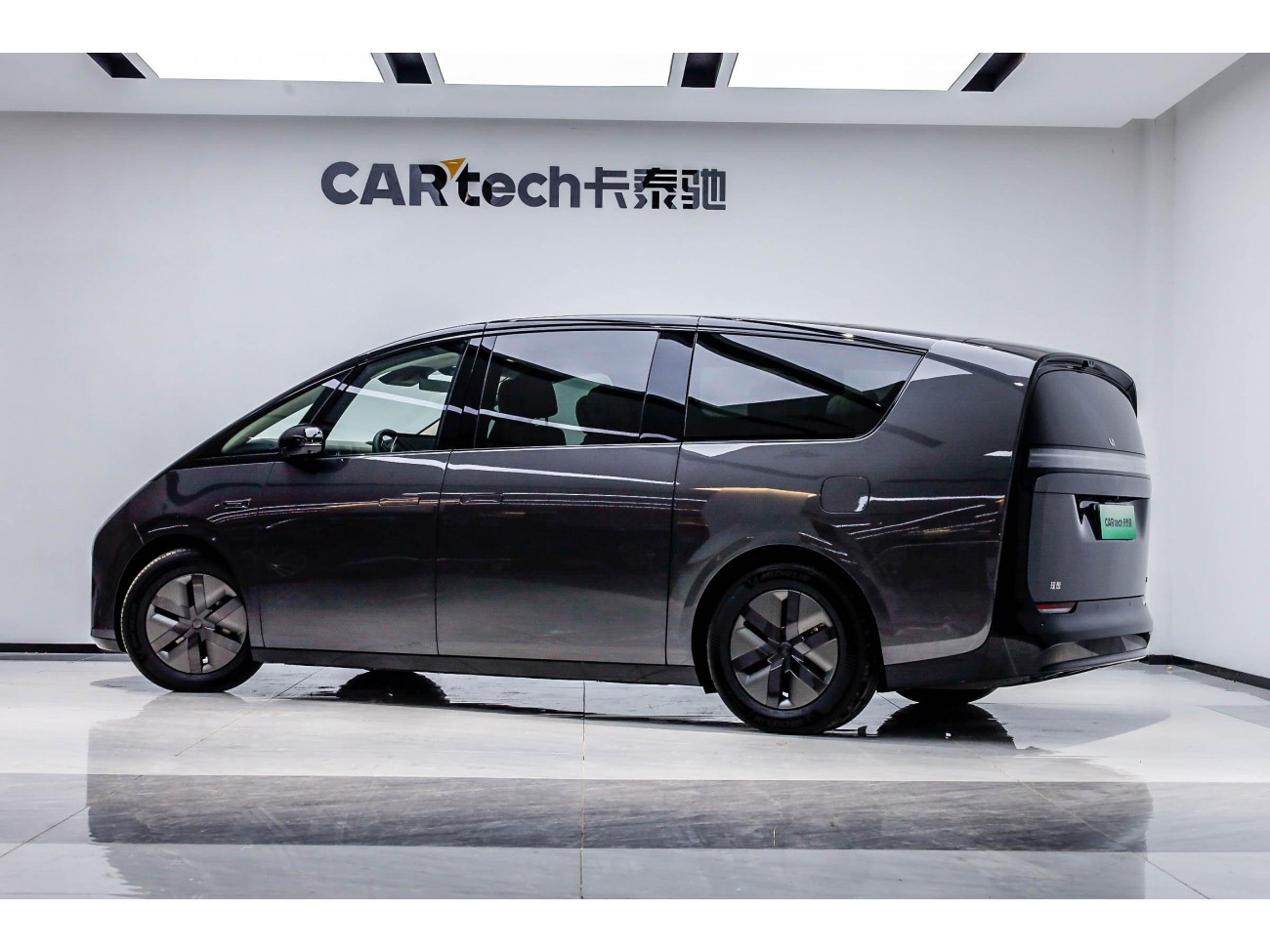 Li Auto MEGA 2025