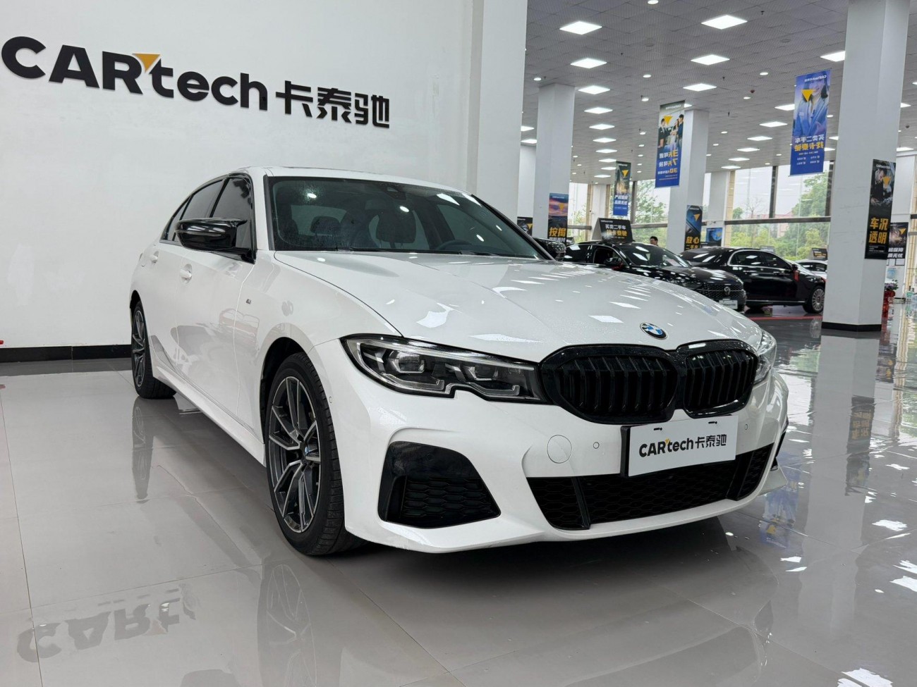 BMW 325Li 2021