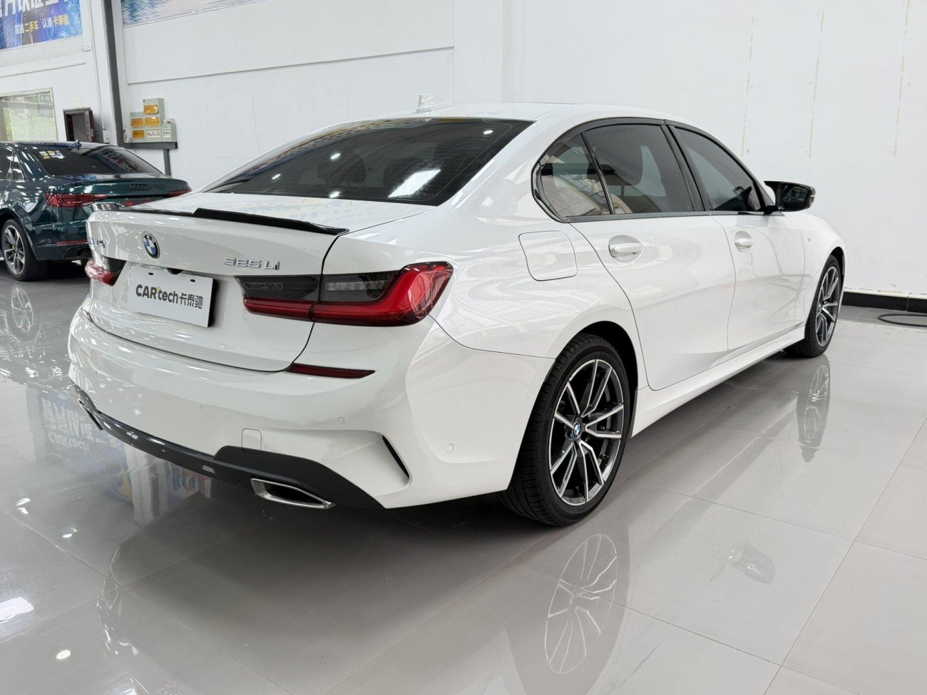 BMW 325Li 2021