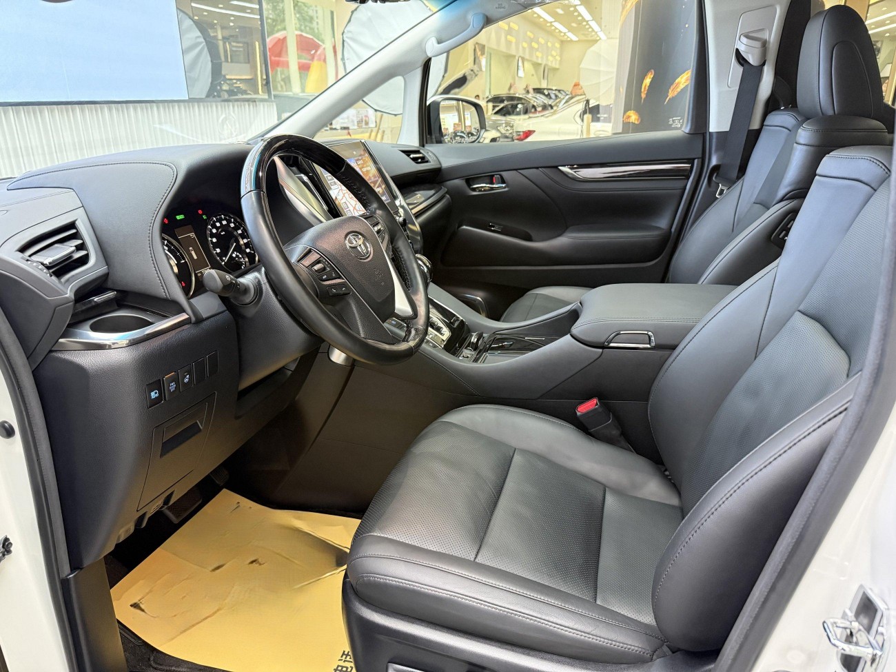 Toyota Vellfire 2021