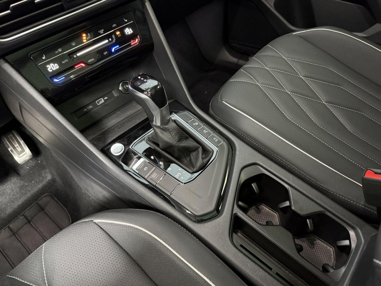 Volkswagen Tiguan L 2023