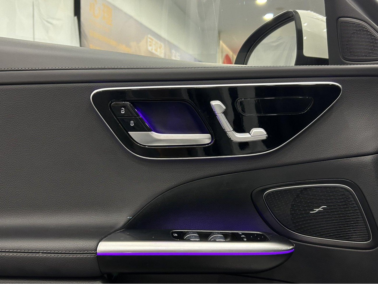 Mercedes-Benz C 350 e 2023