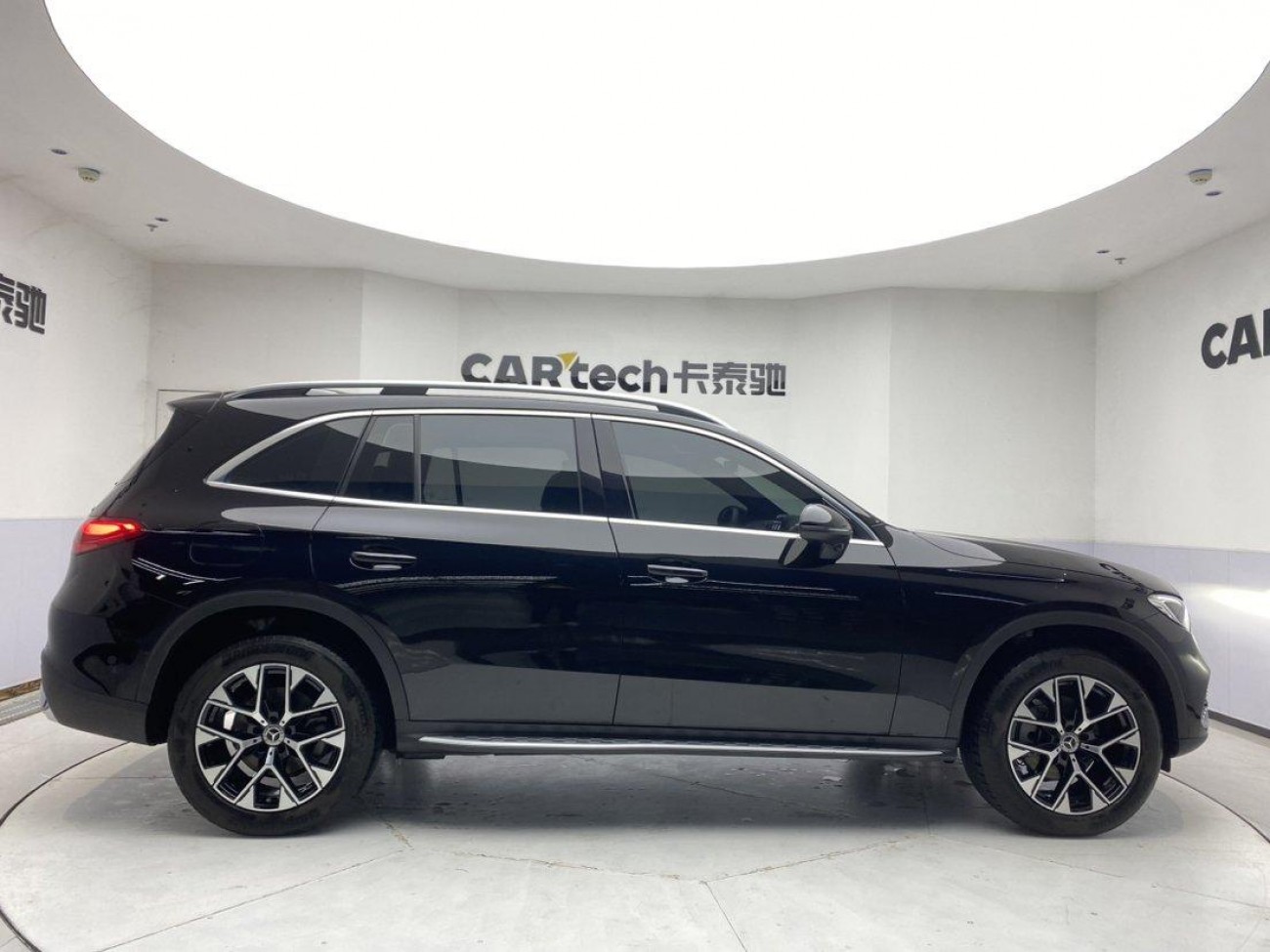 Mercedes-Benz GLC 260 L 2025
