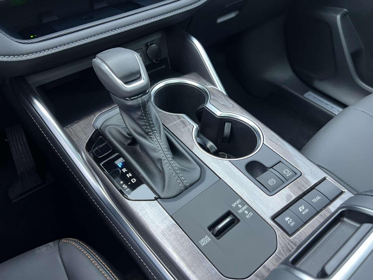 Toyota Crown 2024