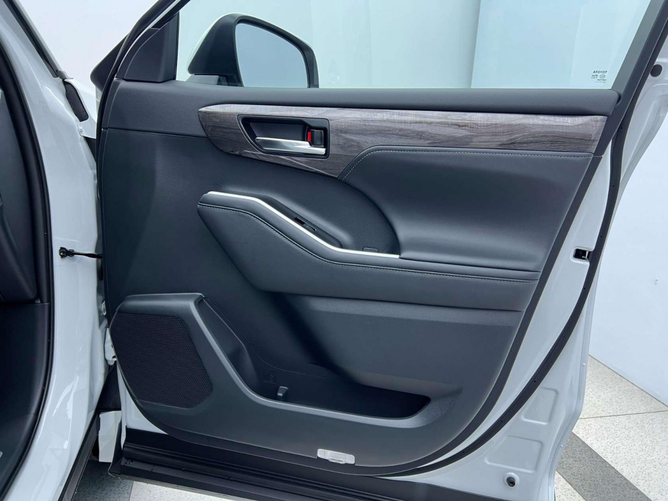 Toyota Crown 2024