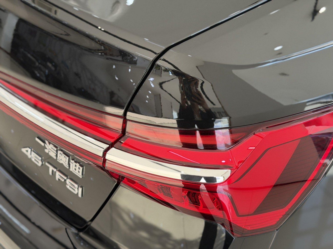 Audi A6L 45 TFSI 2025