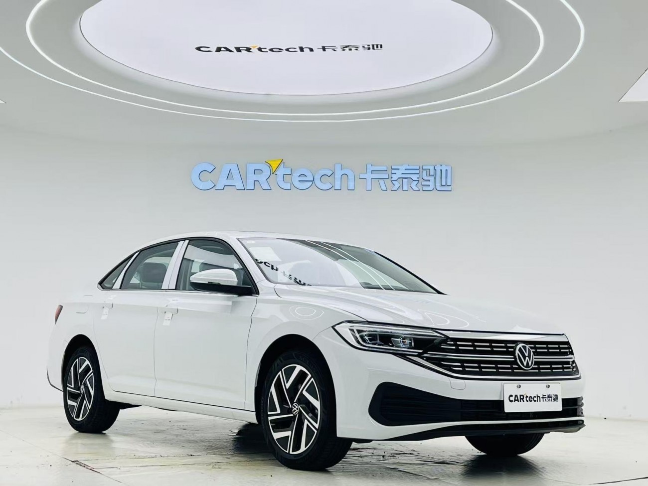Volkswagen Sagitar 2025