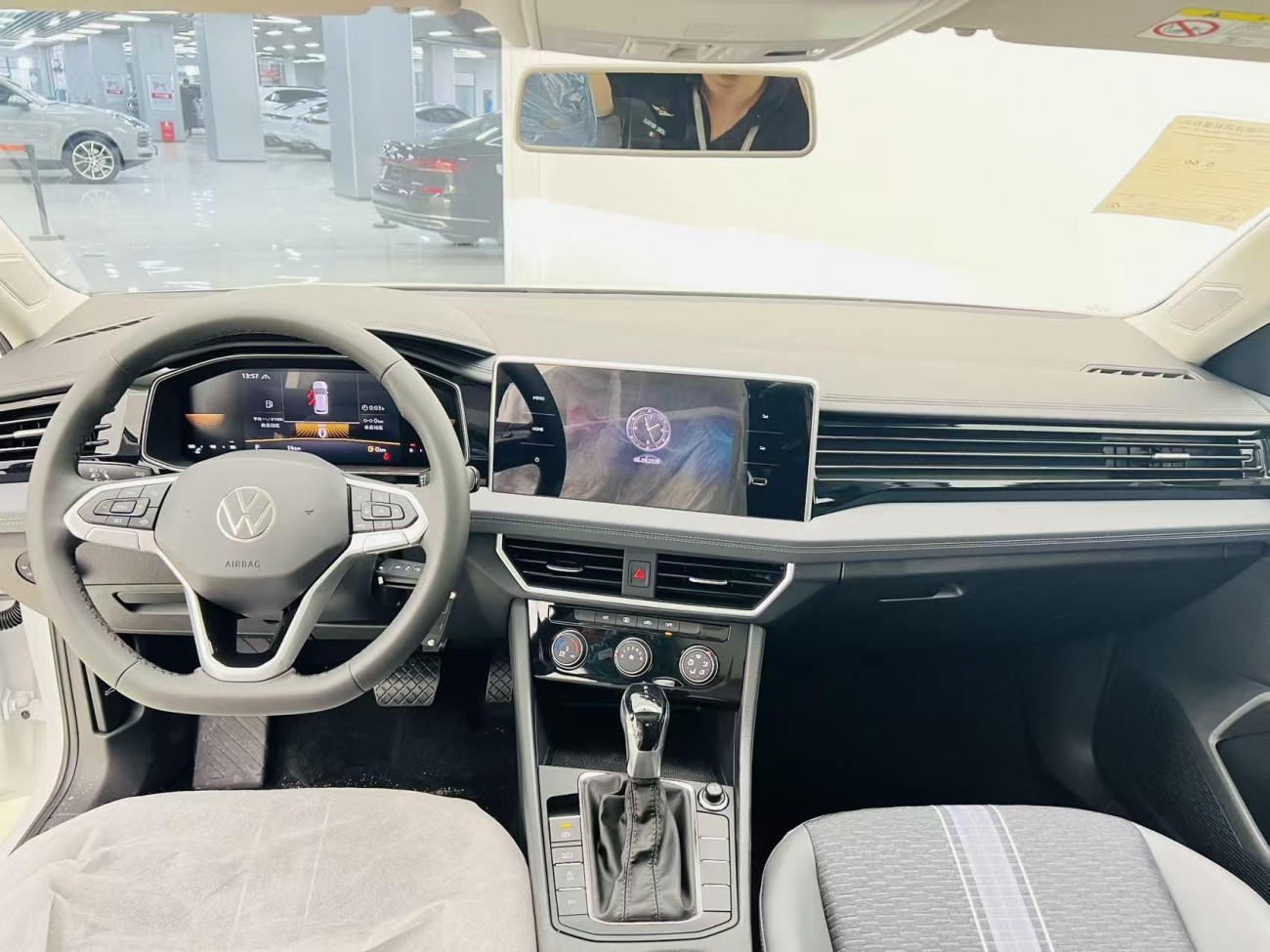 Volkswagen Sagitar 2025