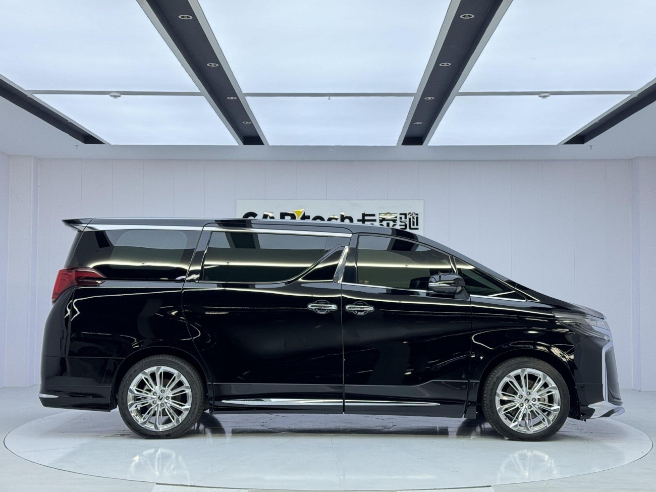 Toyota Alphard 2019