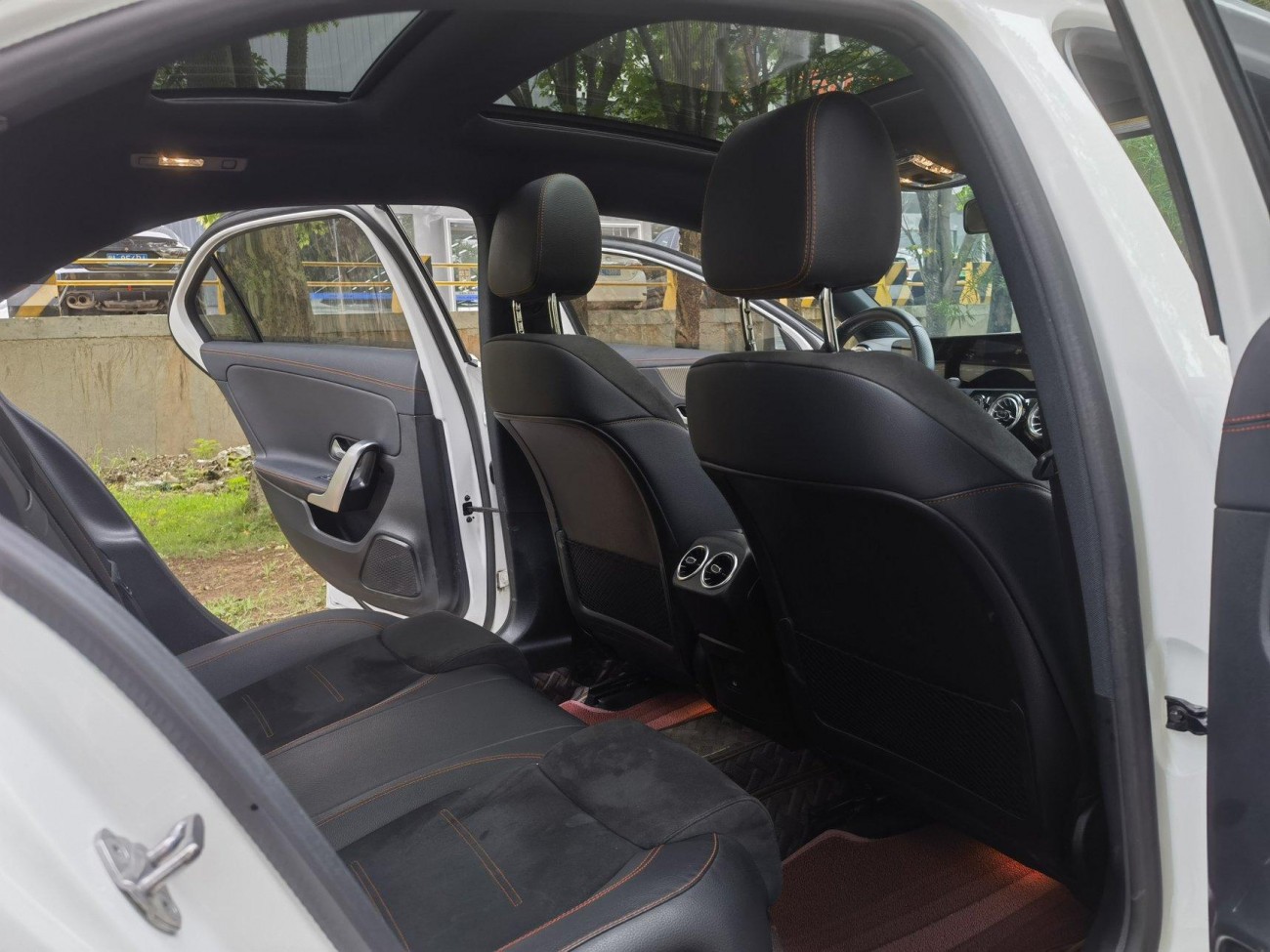 Mercedes-Benz A 200 L 2023