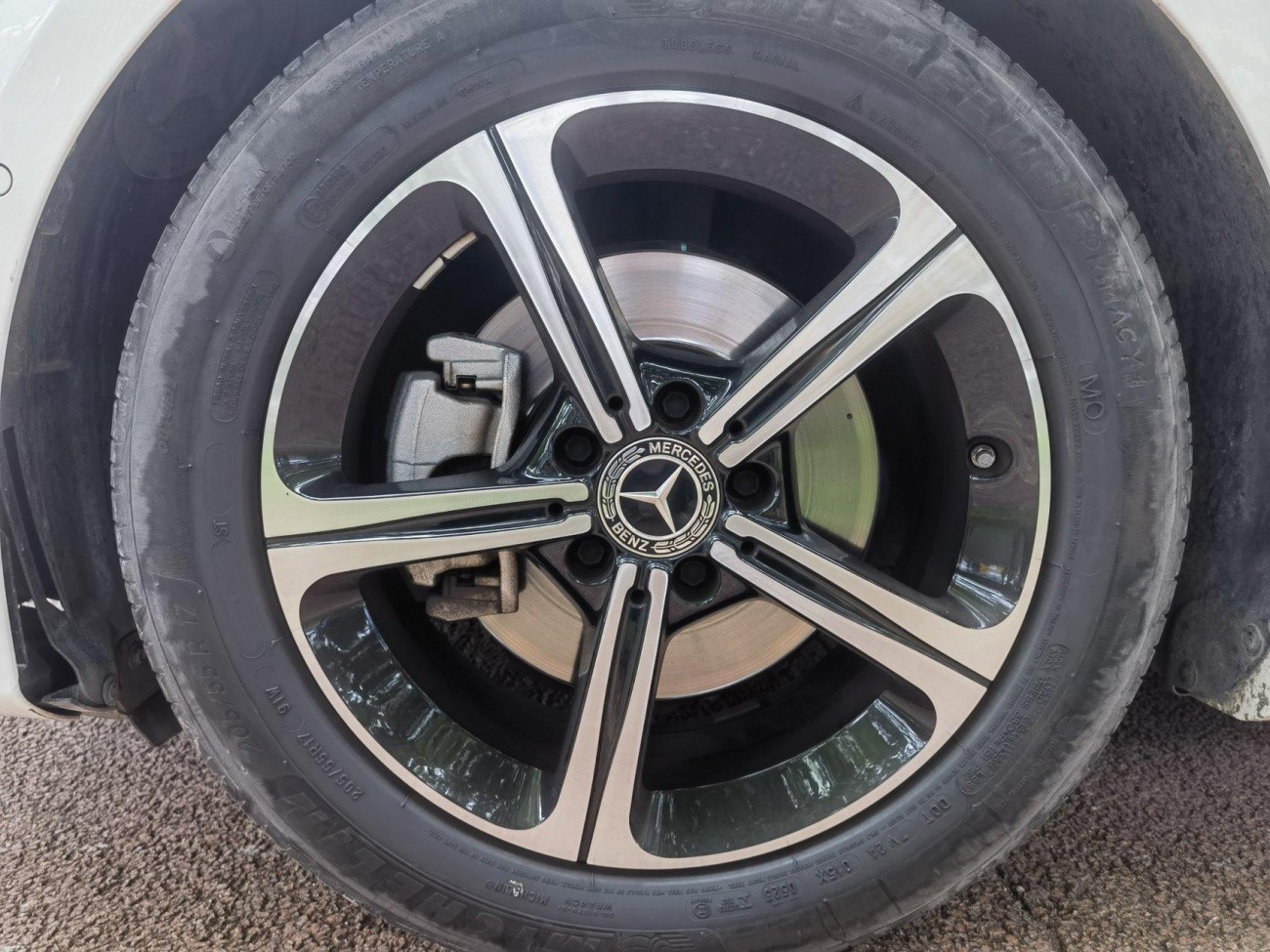Mercedes-Benz A 200 L 2023