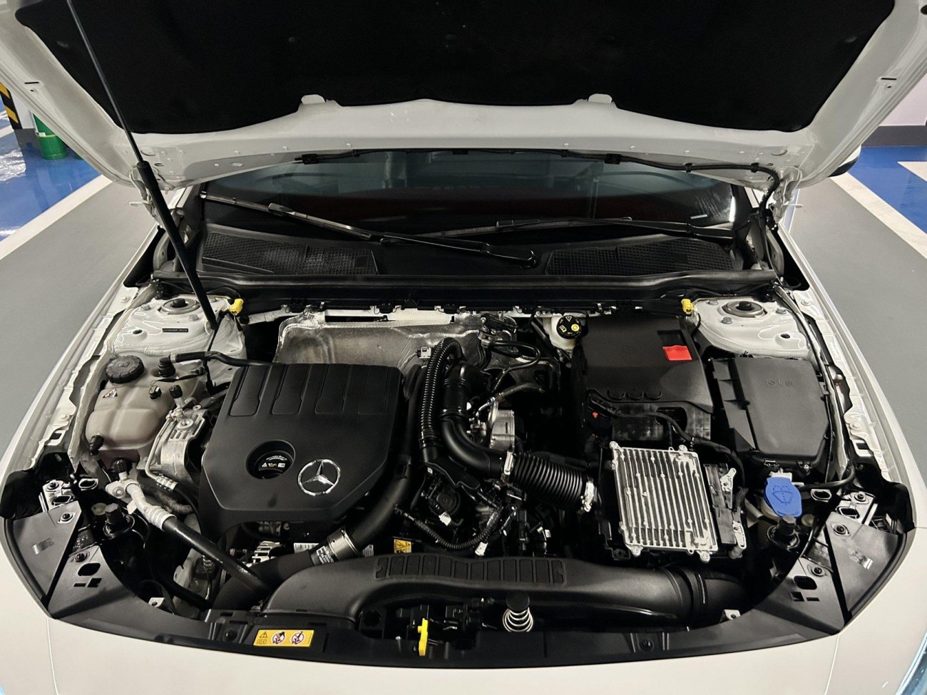 Mercedes-Benz A 200 L 2023