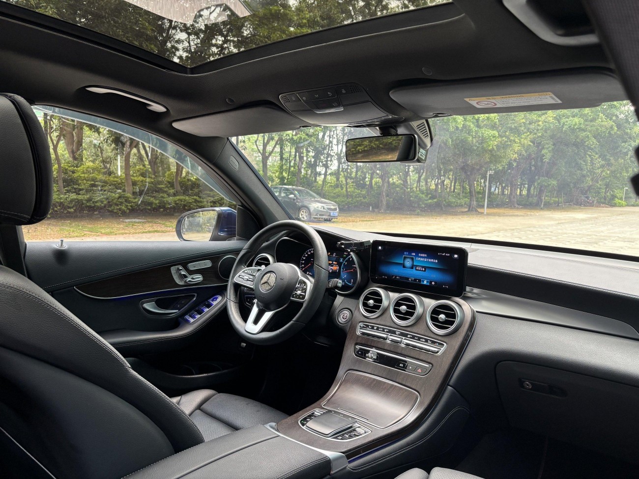 Mercedes-Benz GLC 260 L 2021