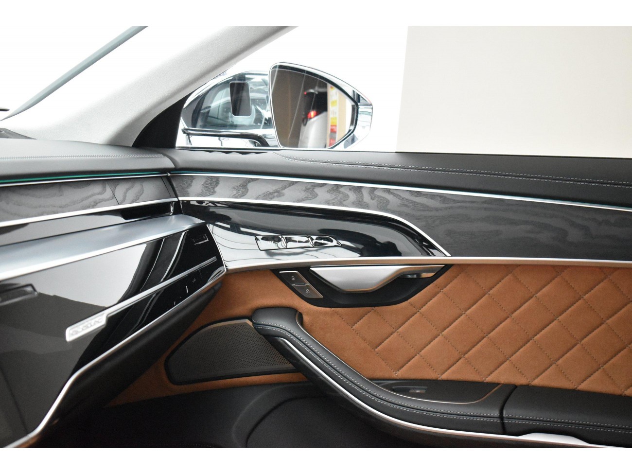 Audi A8L 2022