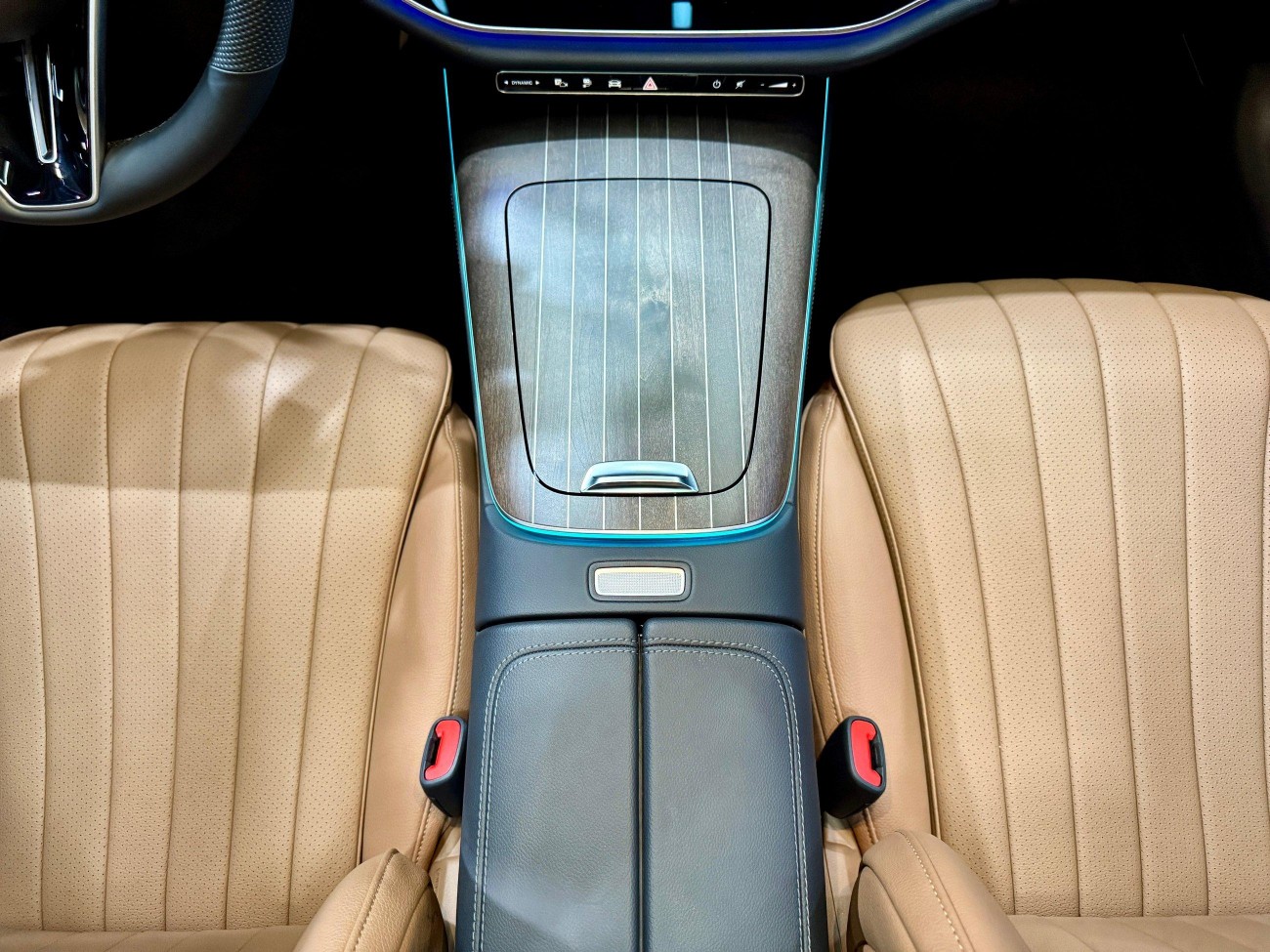 Mercedes-Benz E 350 e 2025