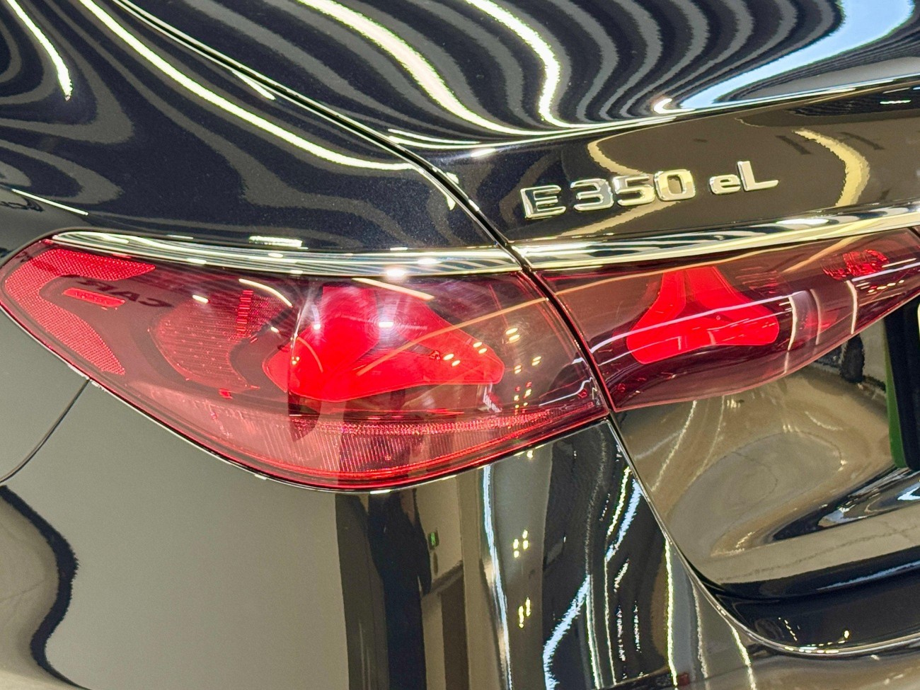 Mercedes-Benz E 350 e 2025