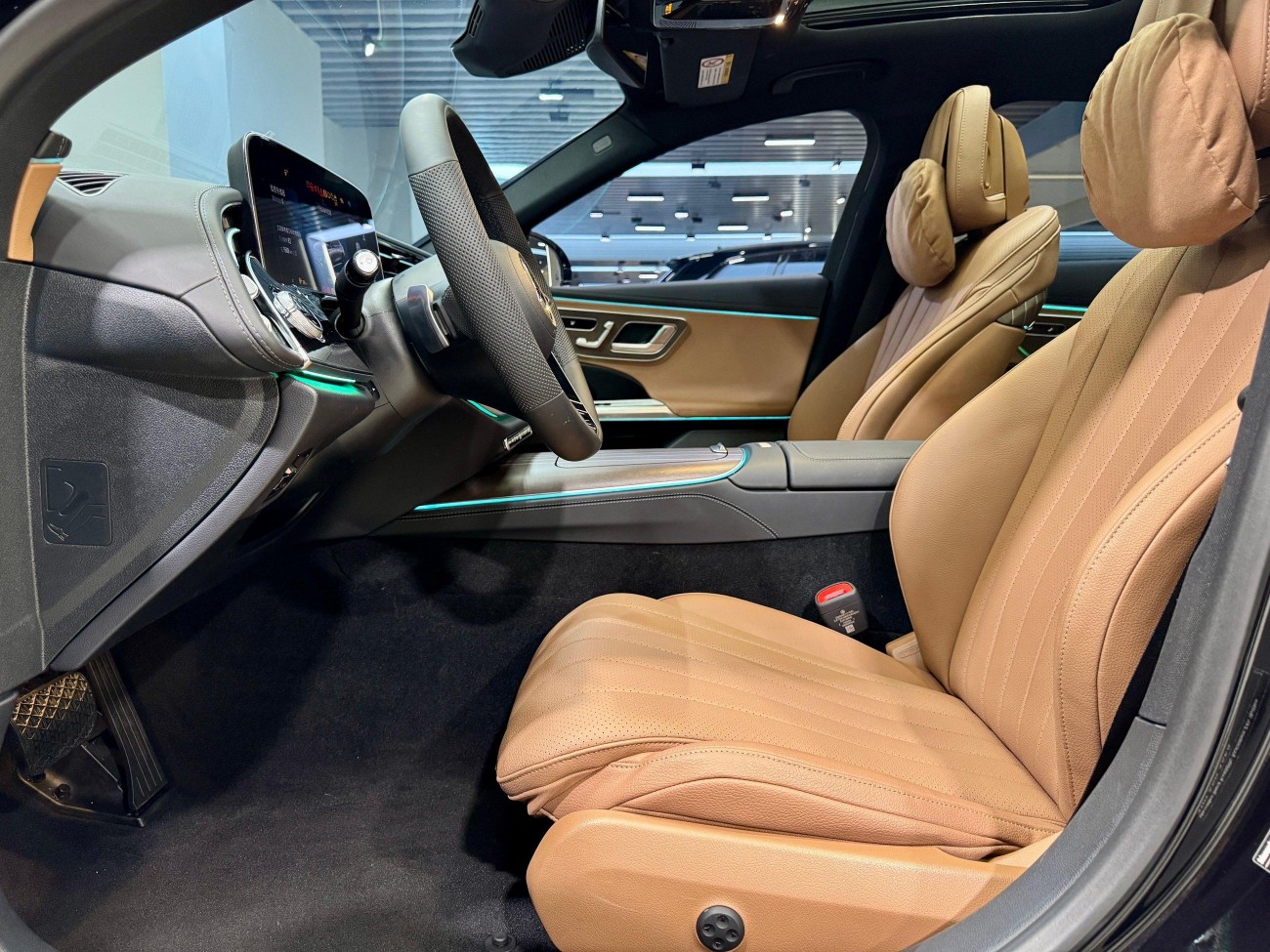 Mercedes-Benz E 350 e 2025