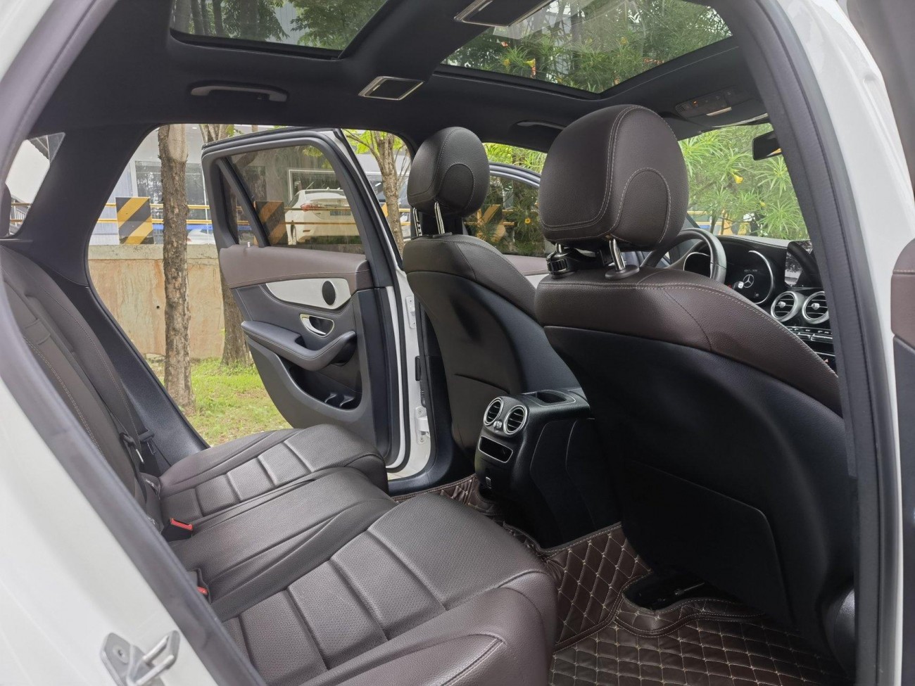 Mercedes-Benz GLC 260 L 2020