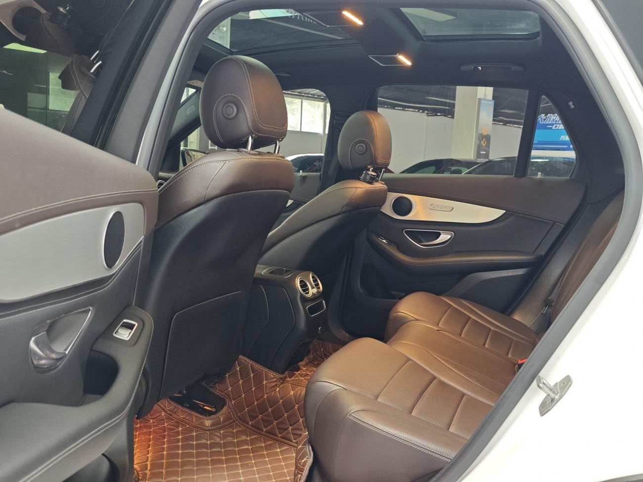 Mercedes-Benz GLC 260 L 2020