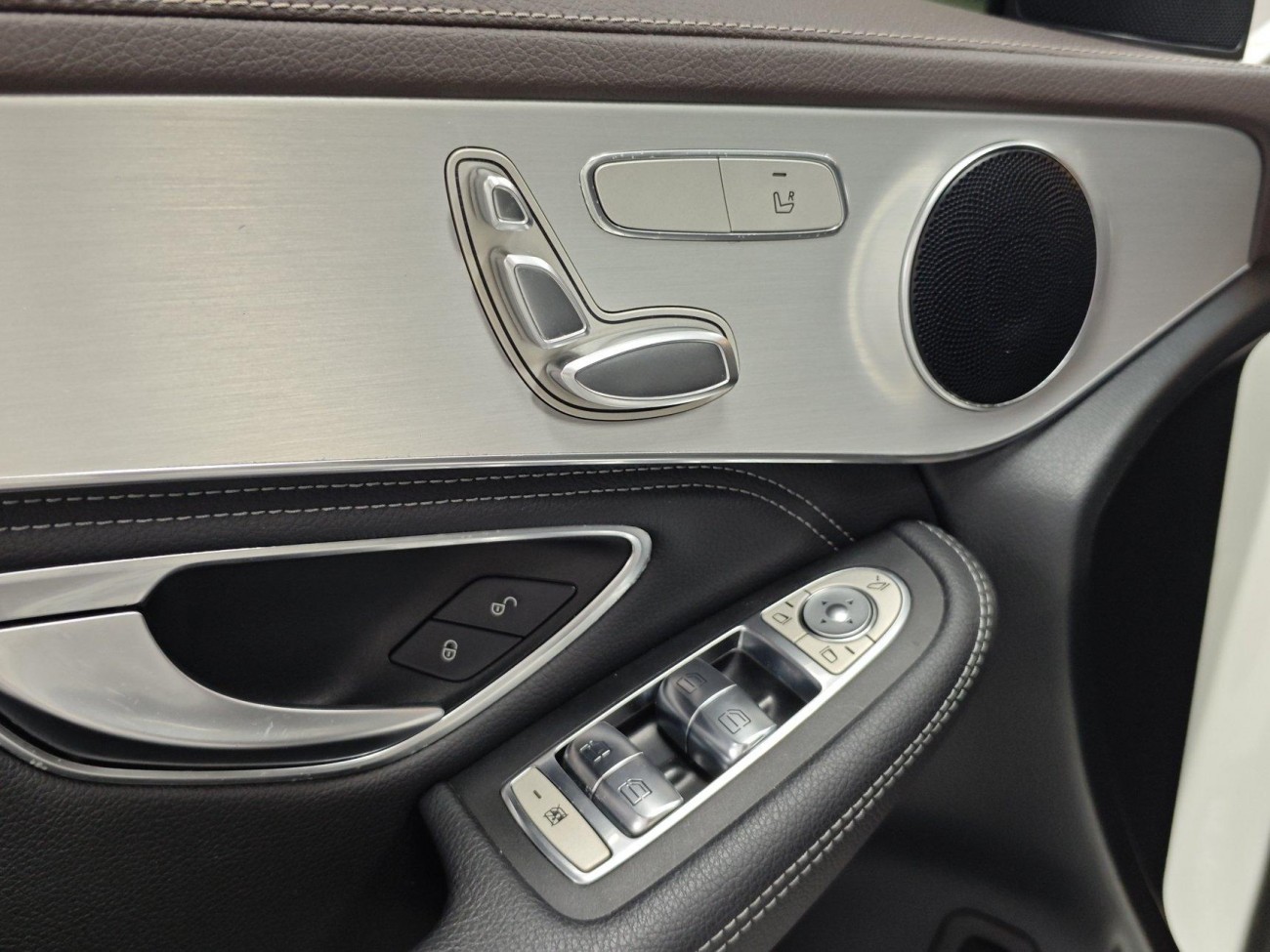 Mercedes-Benz GLC 260 L 2020