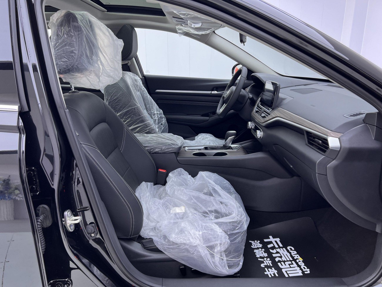 Nissan Teana 2026