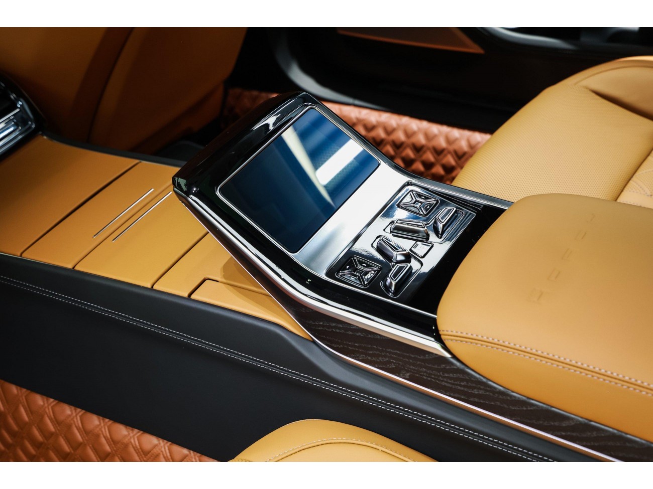 Audi A8L 2025