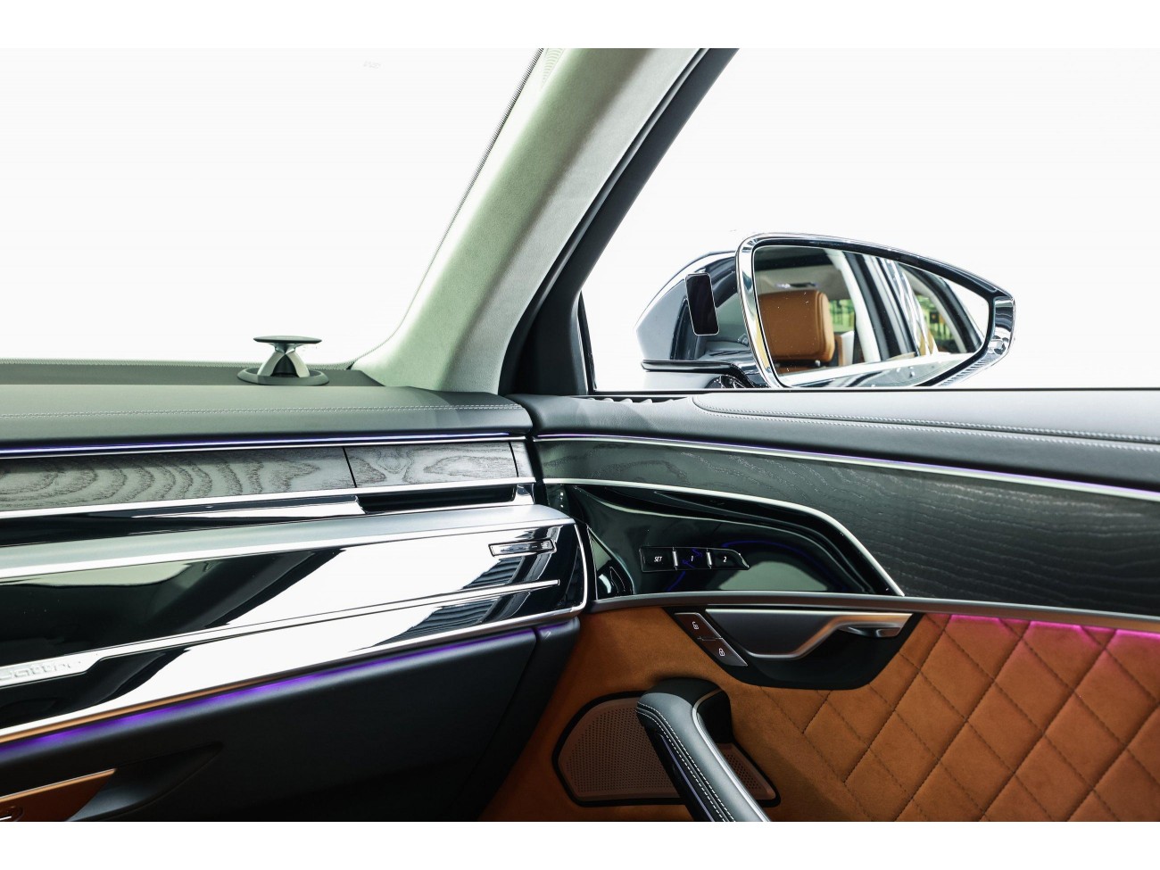 Audi A8L 2025