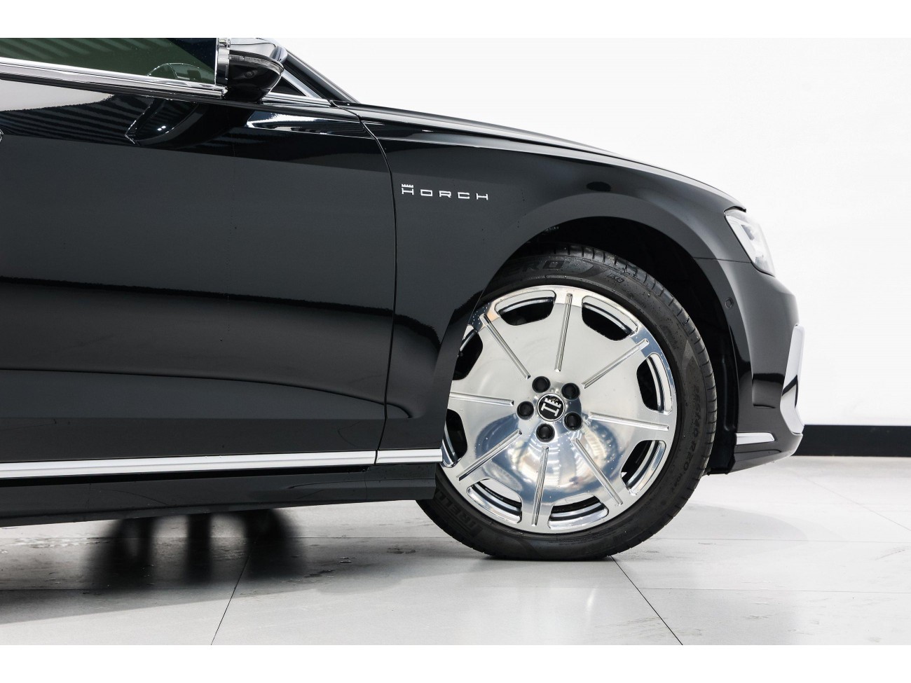 Audi A8L 2025