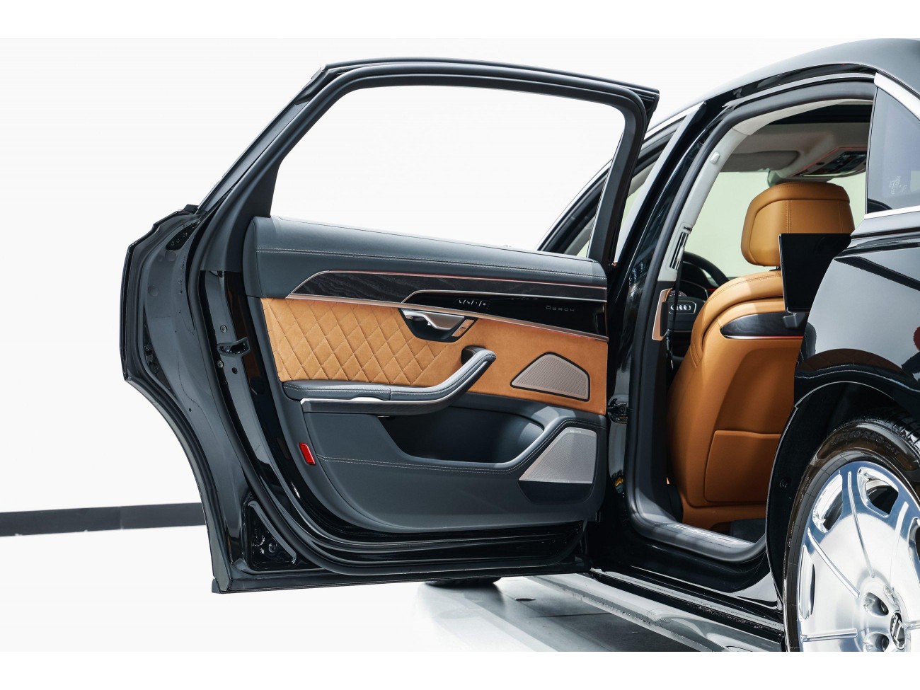 Audi A8L 2025