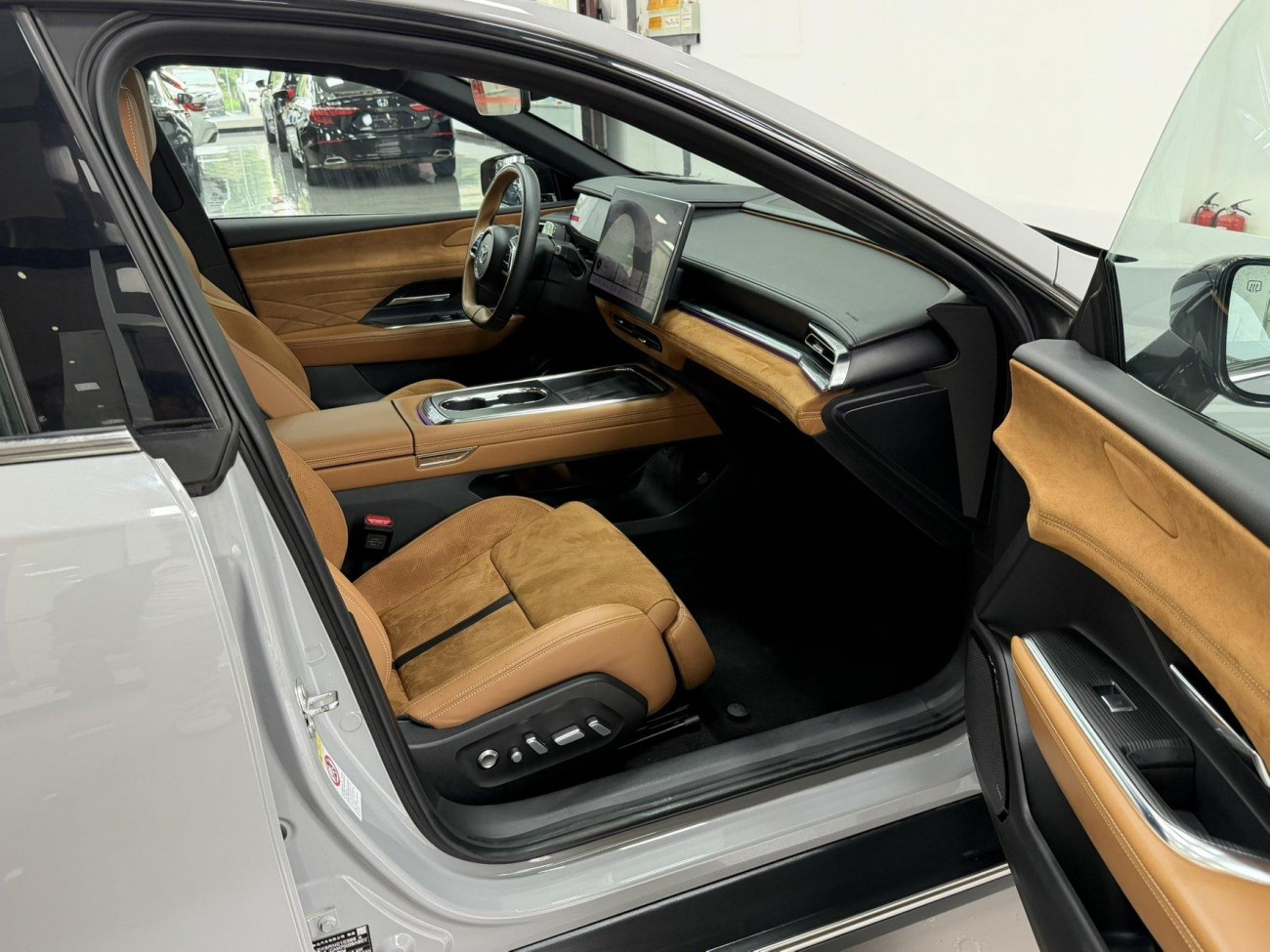 Mazda EZ-6 2024