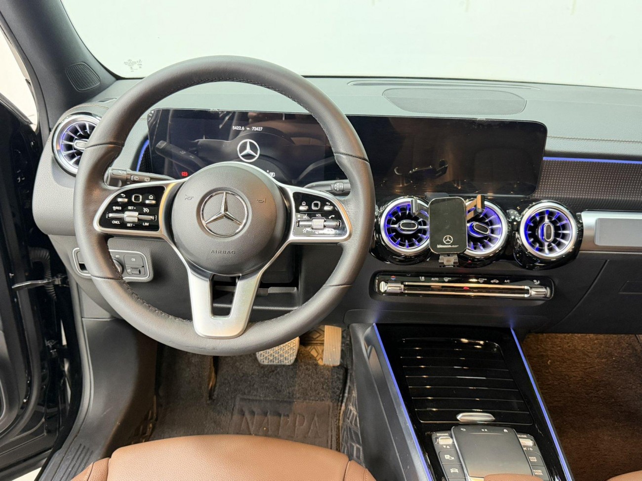 Mercedes-Benz GLB 2023