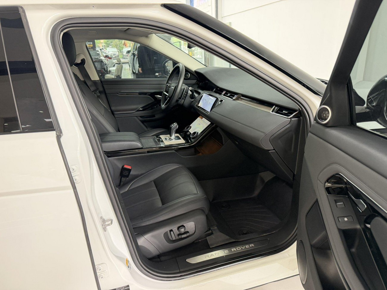 Land Rover Range Rover 2023