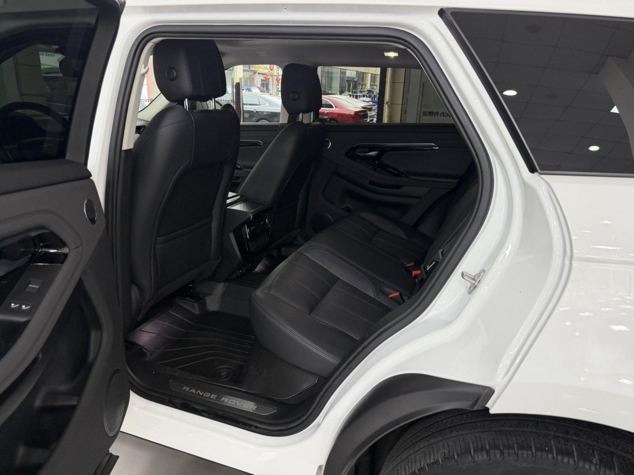 Land Rover Range Rover 2023