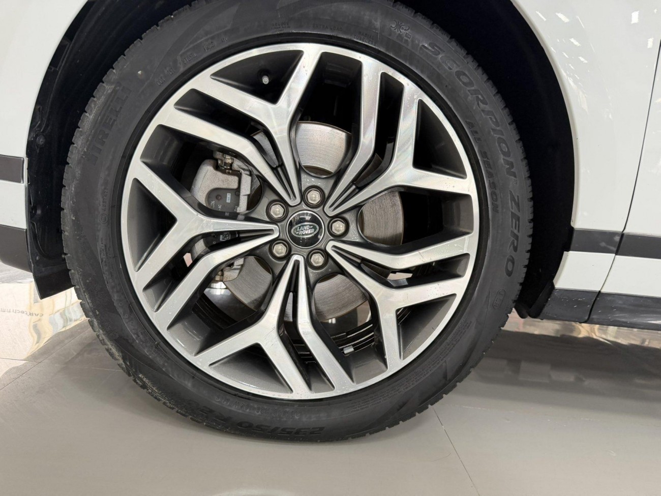Land Rover Range Rover 2023