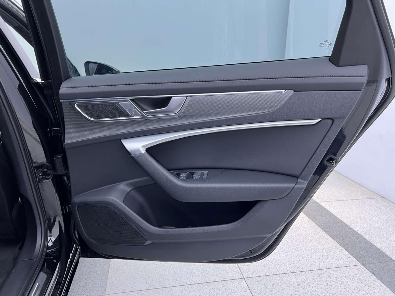 Audi A6L 45 TFSI 2025