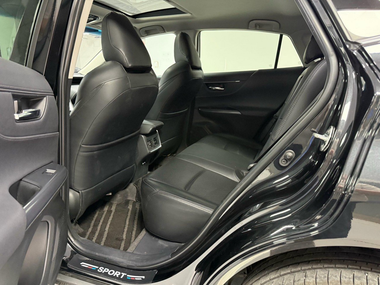 Toyota Harrier 2023