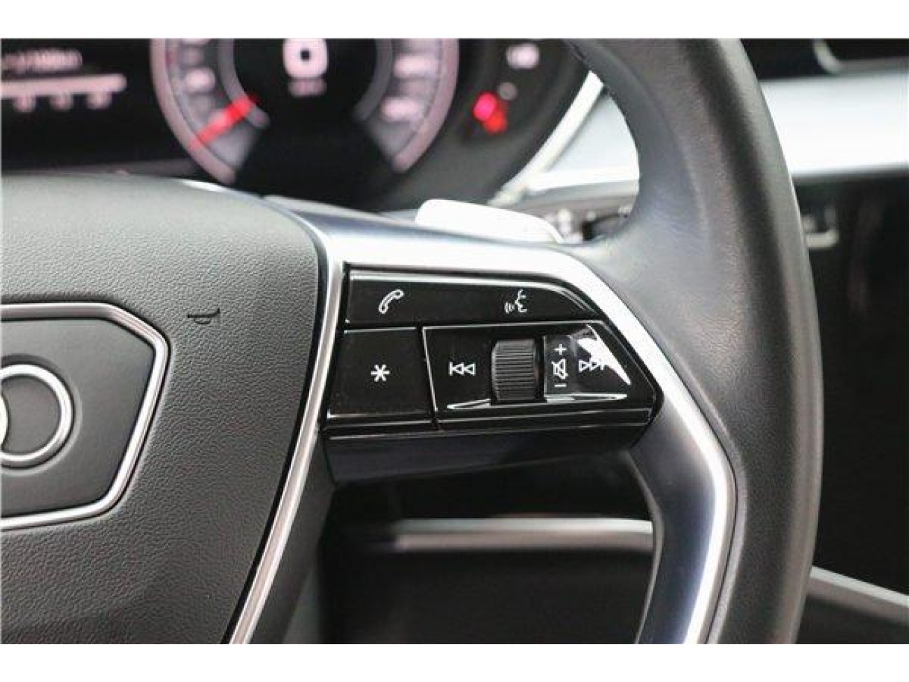 Audi A8L 50 TFSI 2022