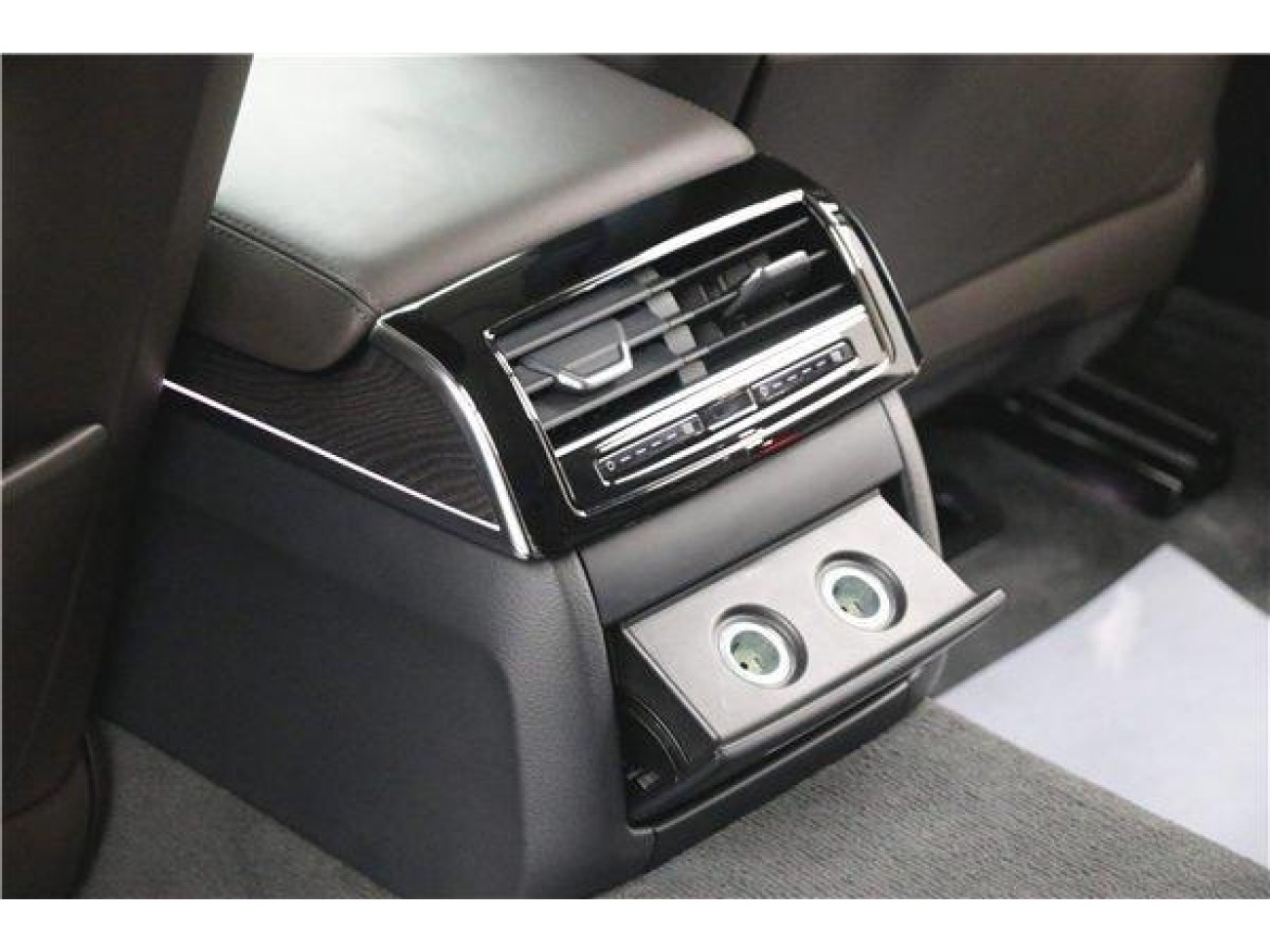 Audi A8L 50 TFSI 2022