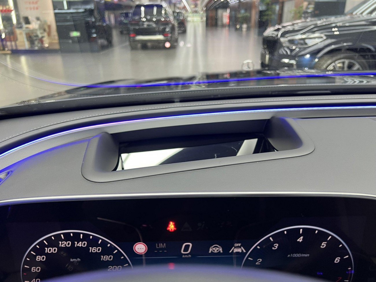 Mercedes-Benz E 300 L 2024