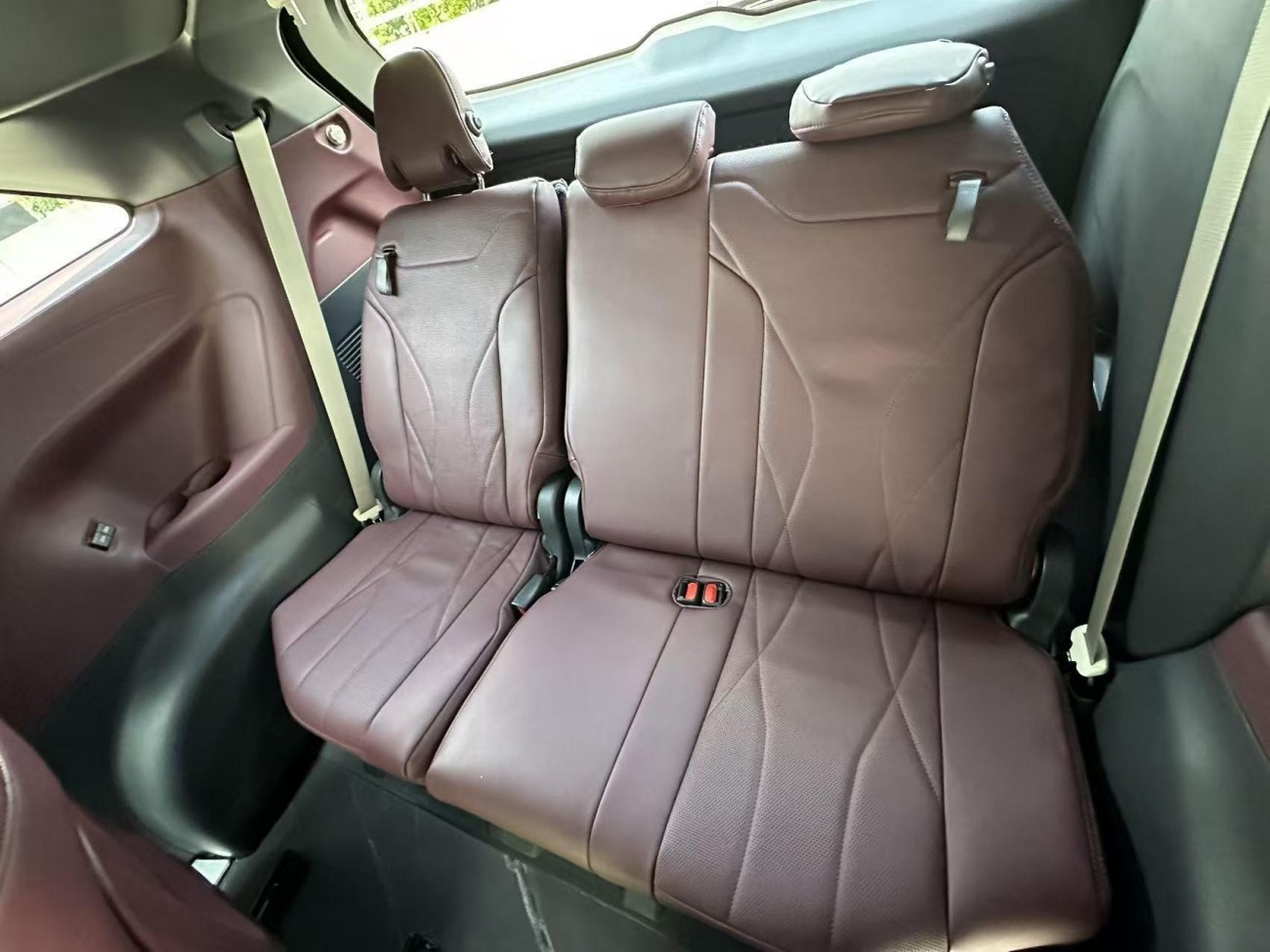 Toyota Sienna 2025