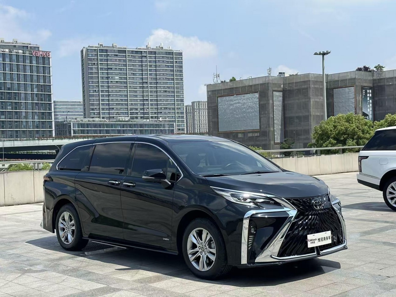 Toyota Sienna 2025